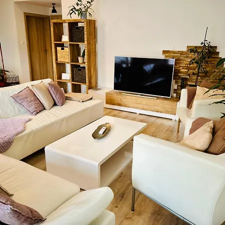 Apartment Garden House Kranj